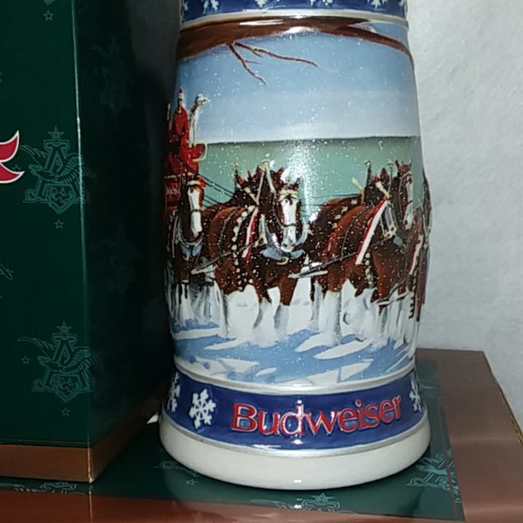 1995 Budweiser Clydesdales Holiday Beer Stein - Lighting the Way Home! - Picture 2 of 11